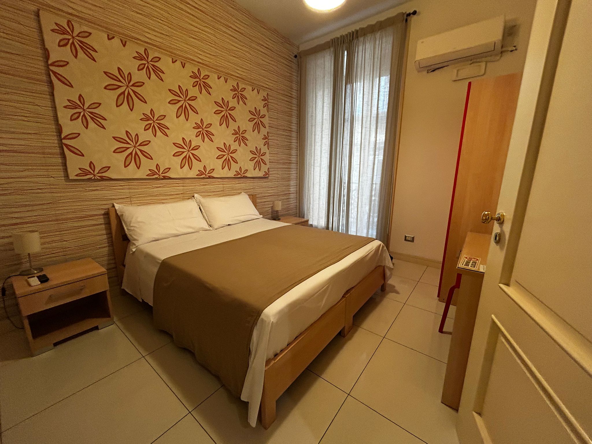 Camera Rubino - Casa Aragonese