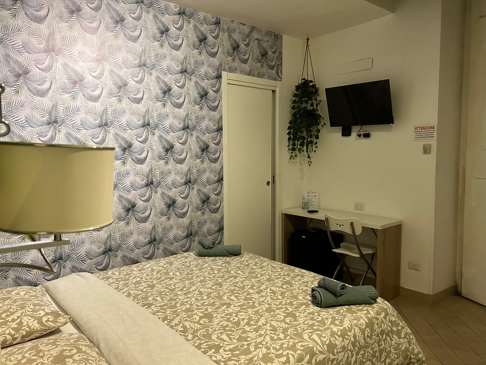 Camera 3 - BaseNapoli Mergellina