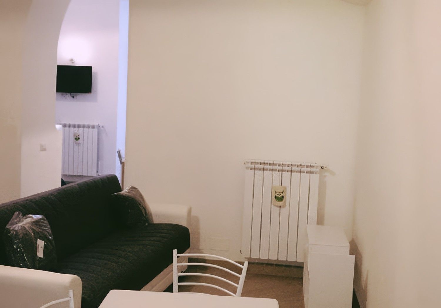 Camera 5 - BaseNapoli Mergellina